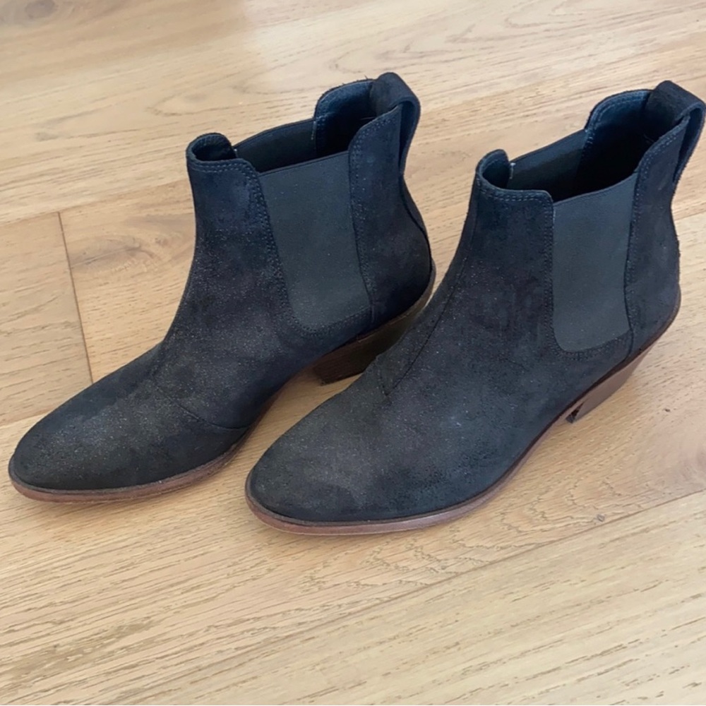 Rag and Bone black suede booties. Almost new condition. Size 37 which is 6.5/7